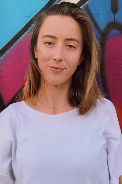 Dominique Saldaña profile