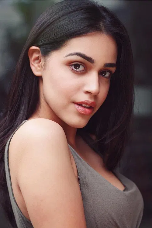 Naila Grrewal profile