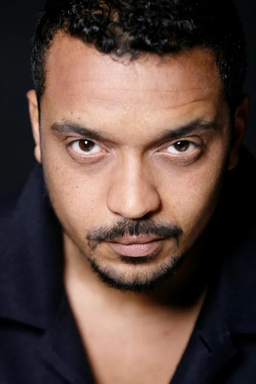 Danny Lee Wynter profile