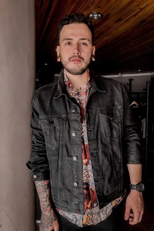 Alvaro Aldana Correia profile