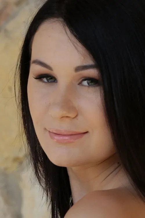 Nikki Stills profile