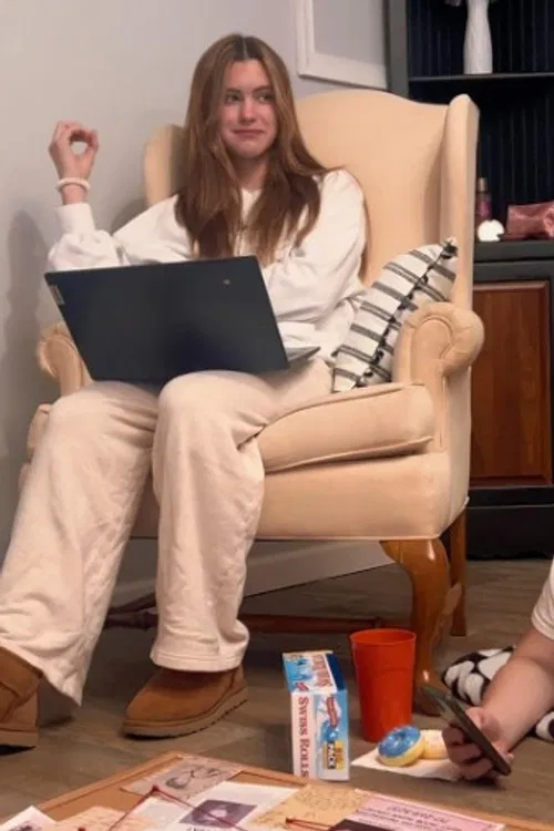 Annabelle Perkins profile