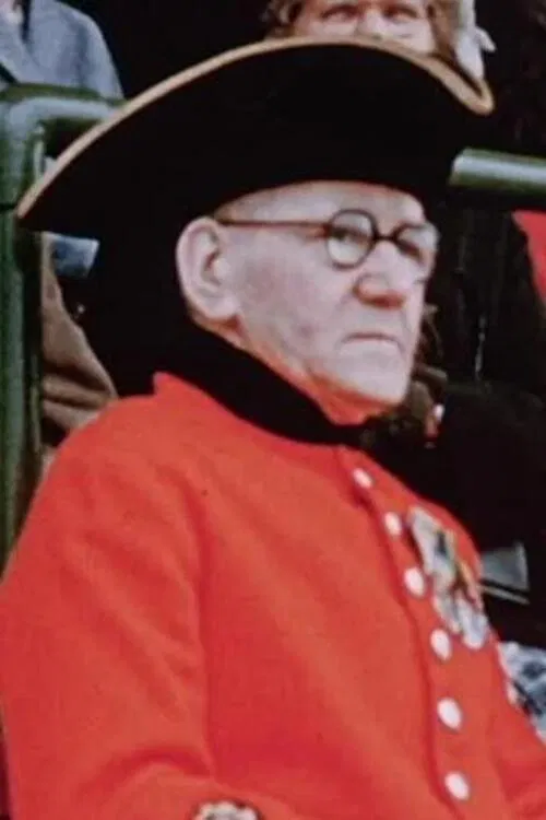 Welcome to the Queen poster