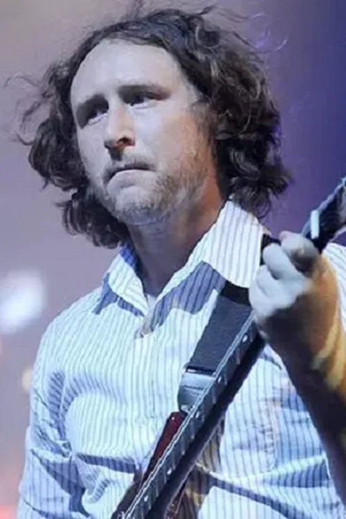 Mike Einziger profile