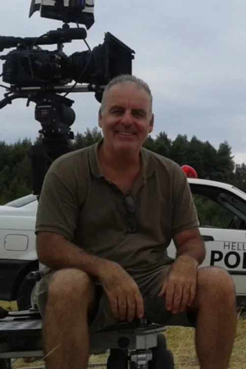 Peter Salapatas profile