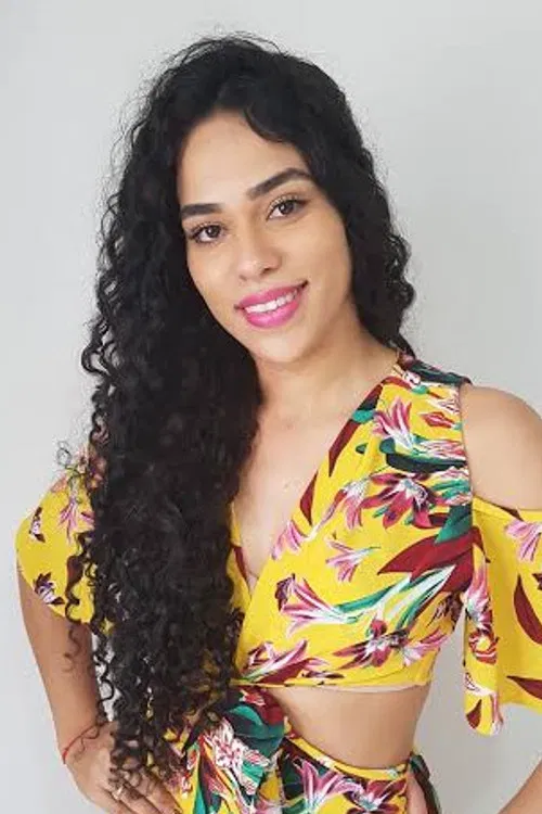 Elana Valenaria profile