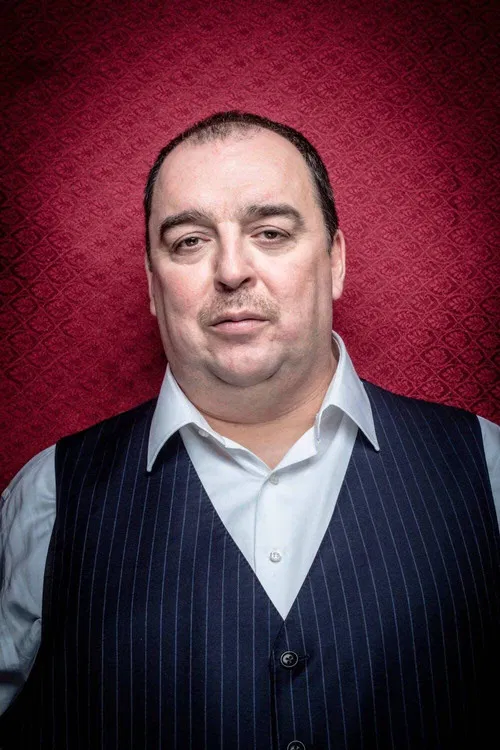 Julián Valcárcel profile