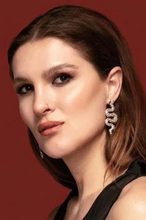 Ecrin Bolkar profile