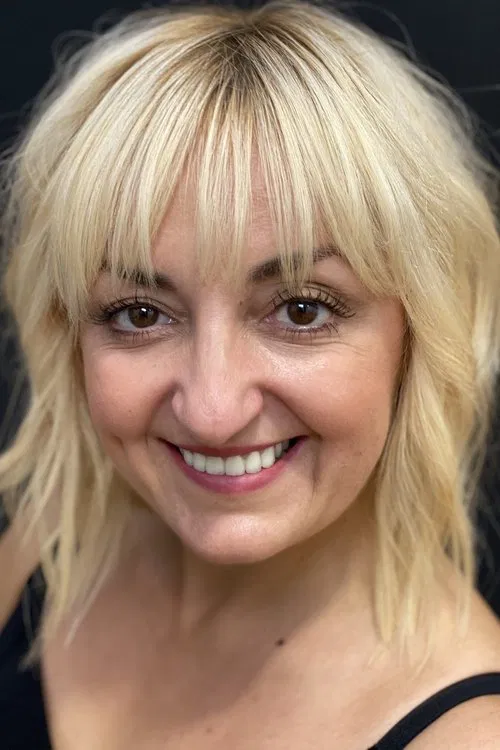 Amparo Oltra profile