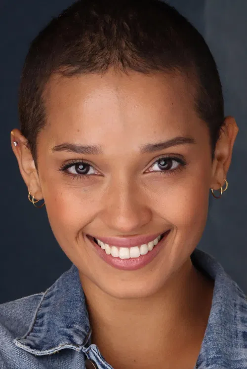 Raquel Aponte profile