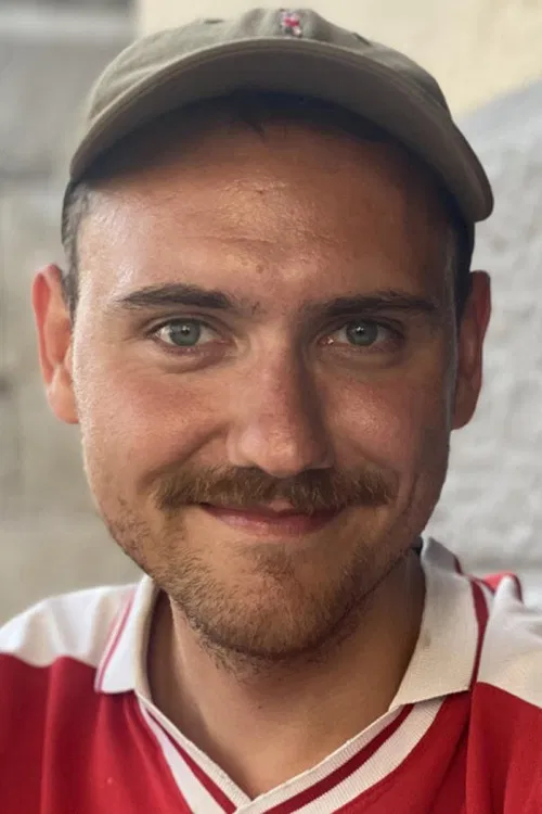 Christian Dareios Grave profile