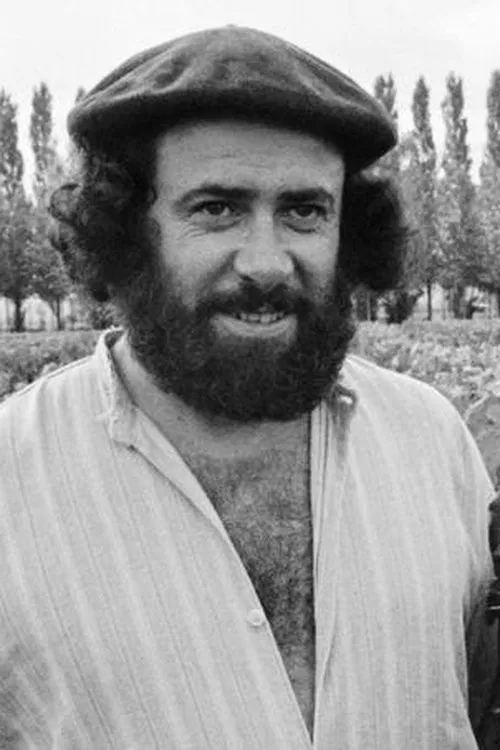 Claude Confortès profile