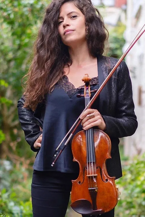 Emelyne Chirol profile