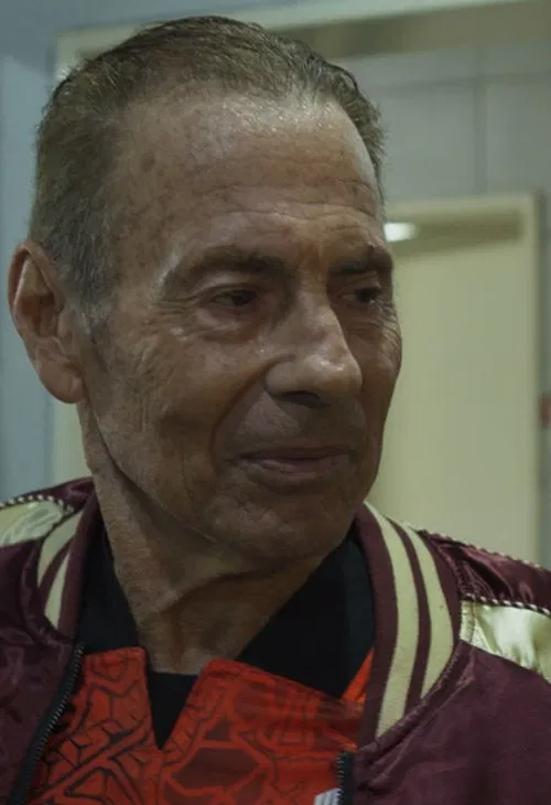 Avenida Sáenz 1073 - Video dedicated to my father's illness poster