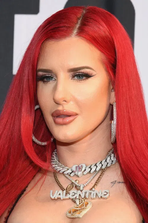 Justina Valentine profile
