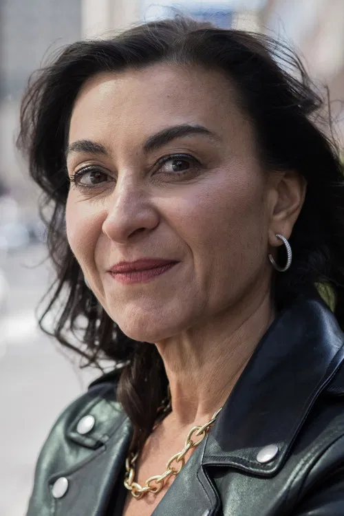 Lynsey Addario profile