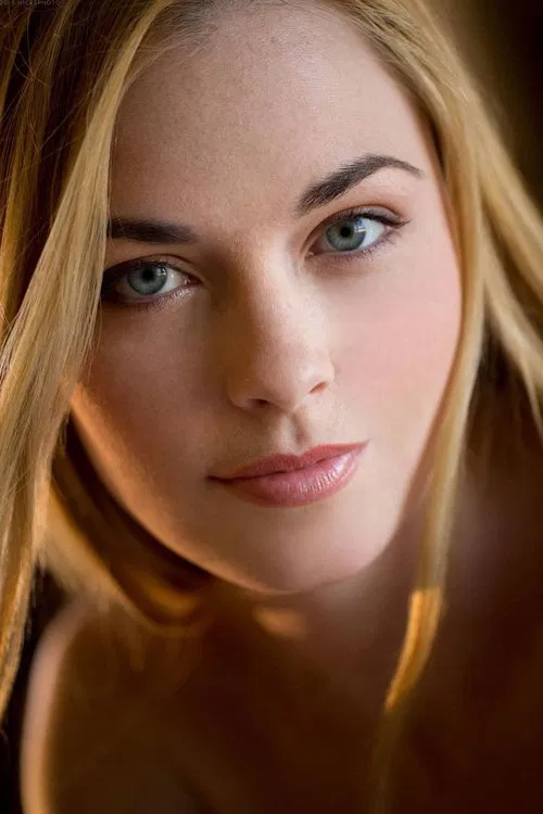 Bailey Rayne profile