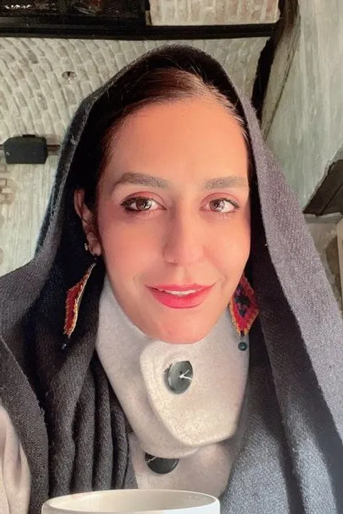 Pardis Shiravani profile