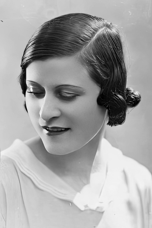 Paule Launay profile