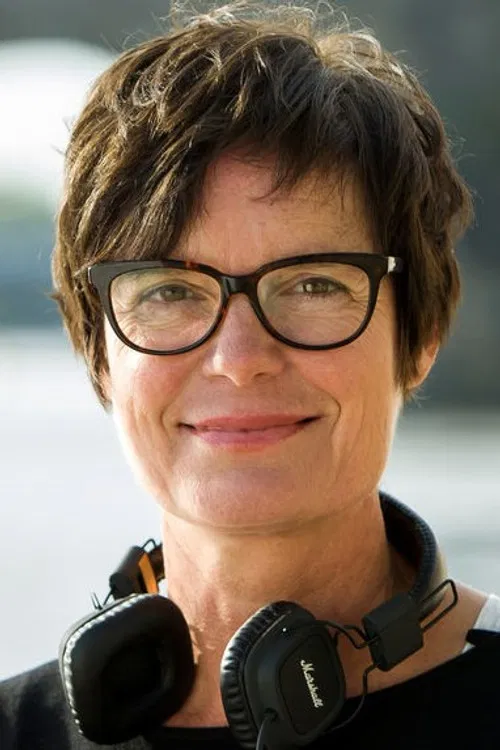 Karola Meeder profile