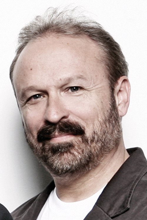 Daryl Stuermer profile