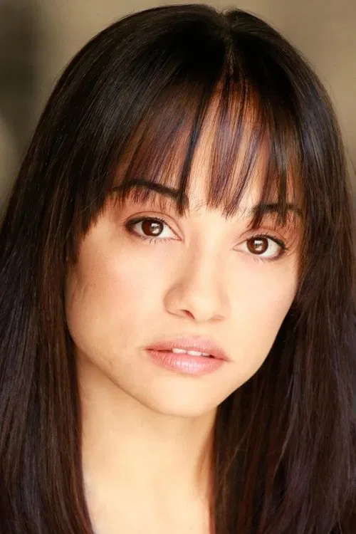 Tara Arroyave profile