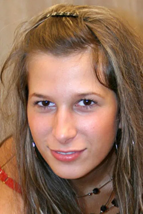 Claire Bennett profile