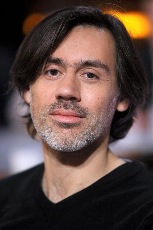 Emmanuel Mouret profile