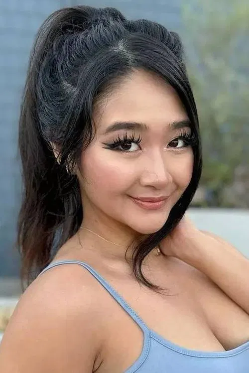 Jasmine Teaa profile