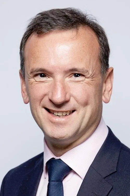 Alun Cairns profile