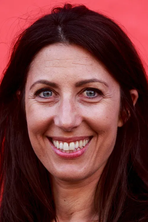 Emily Harris profile