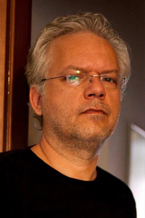 Raşit Çelikezer profile