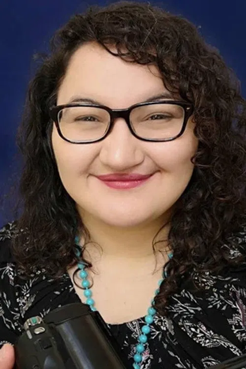 Nedda Sarshar profile