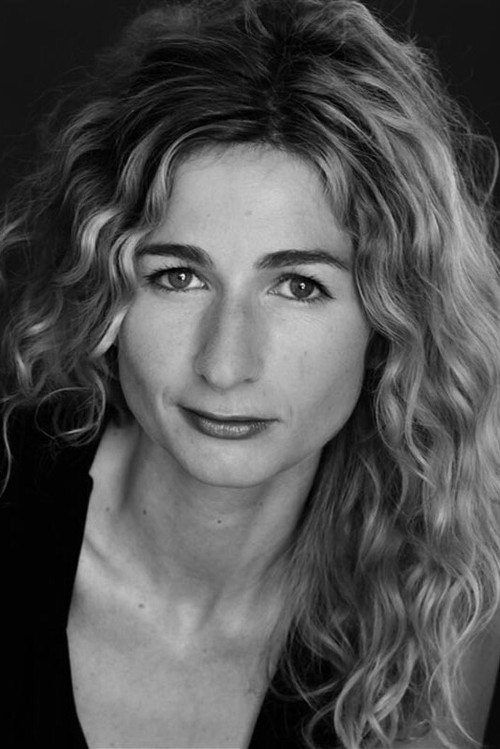 Léonore Confino profile