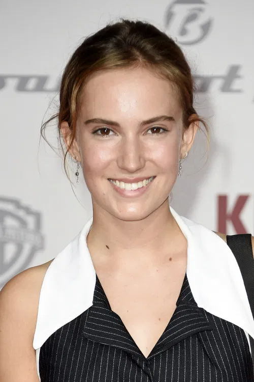 Tara Fischer profile