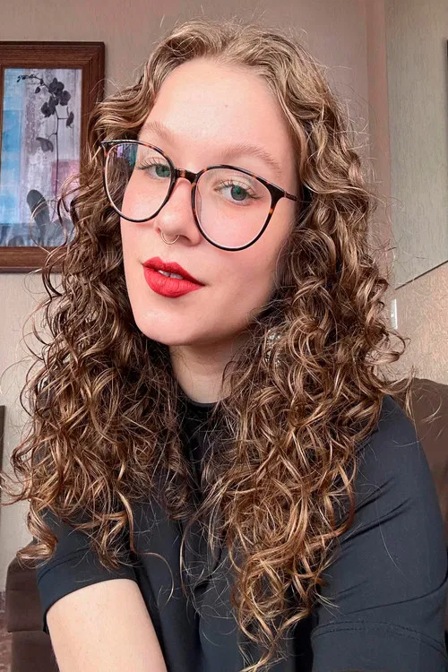 Nathália Cruz profile