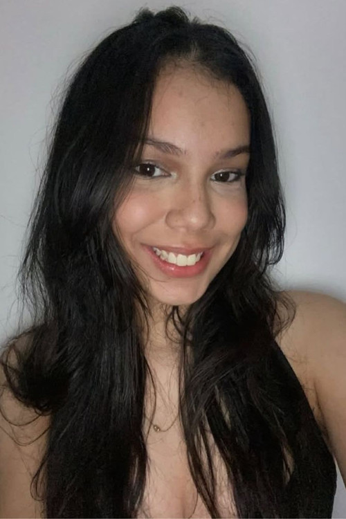 Luana Carriles profile