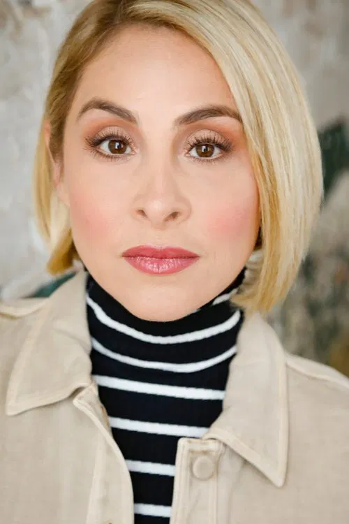 Valentina Izarra profile