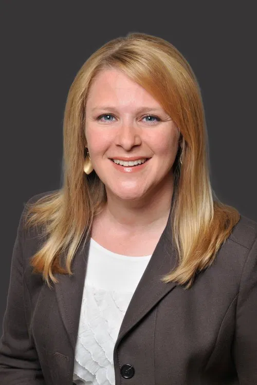 Temi Epstein profile