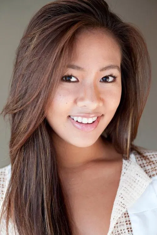 Belle Hengsathorn profile