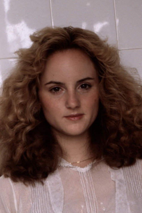 Antonia Dauphin profile