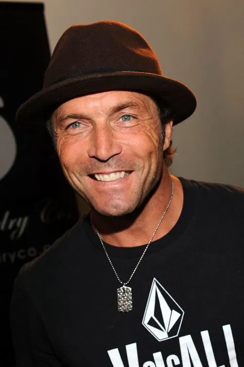 Davey Latter profile