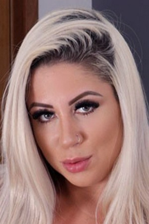 Beatriz Sampaio profile