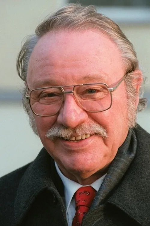 Gustl Bayrhammer profile