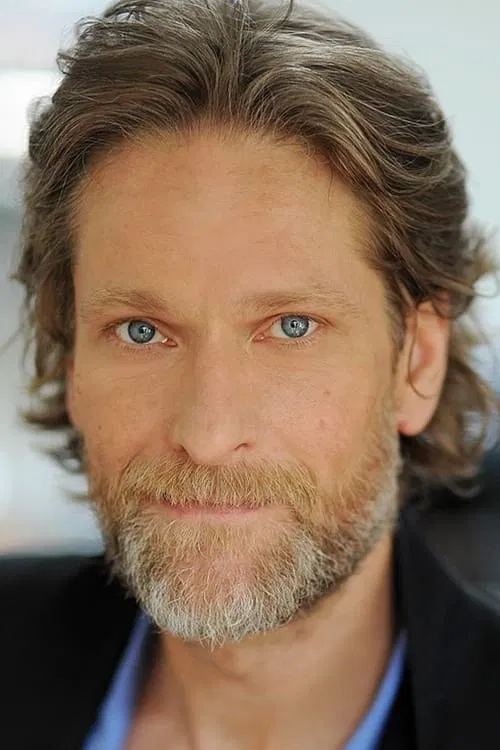 Michael Laurence profile