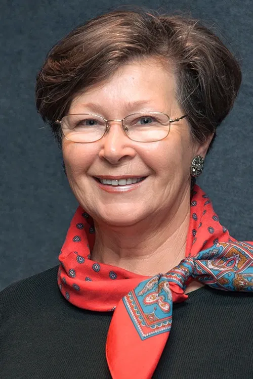 Angéla Császár profile