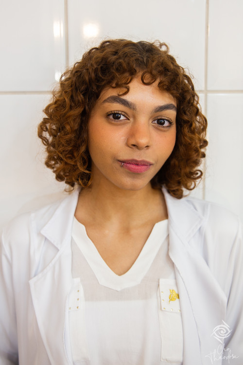 Lívia Mayra profile