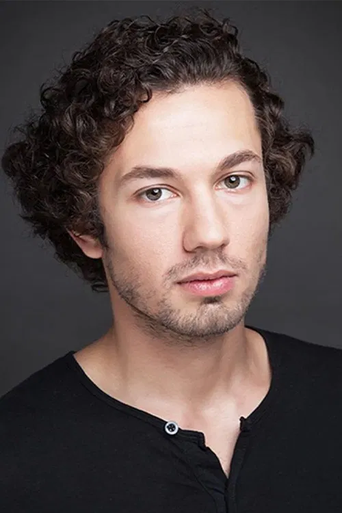 Efecan Şenolsun profile