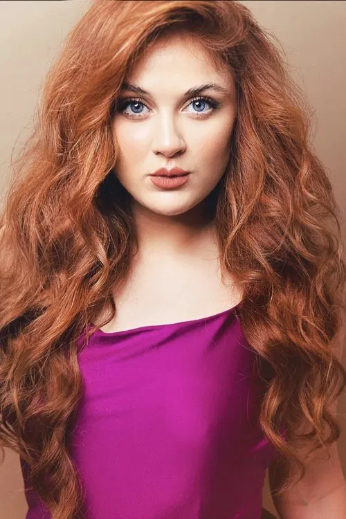 Hannah Hueston profile