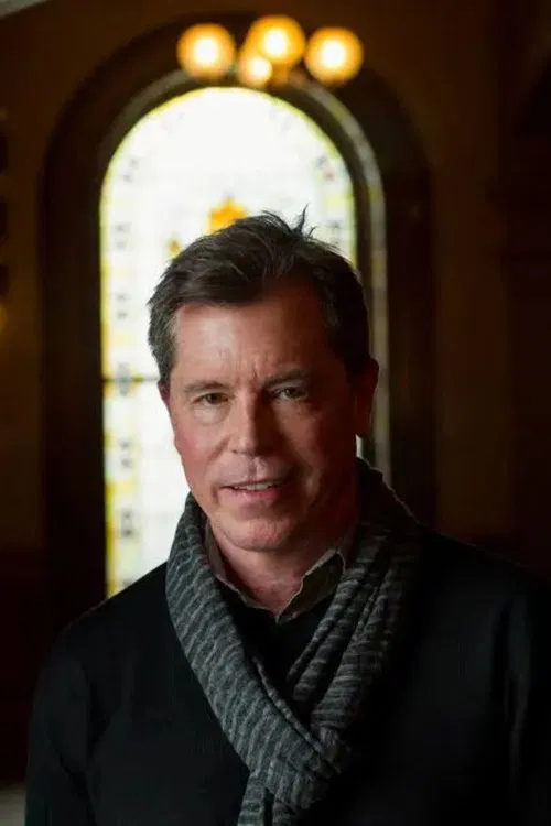 Howard Cummings profile